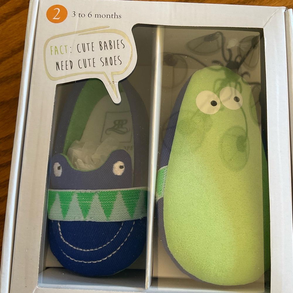 New in Box Rosie Pope Kids Designed for Infants, 3 to 6 Months